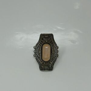 Stunning costume jewelry ring with stone